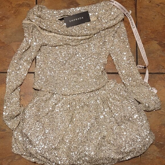 Emprada Skirt Set - Picture 2 of 2